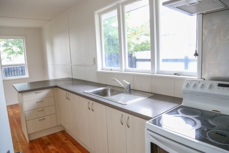 Photo of property in 33 Te Rangitautahanga Road, Turangi, 3334