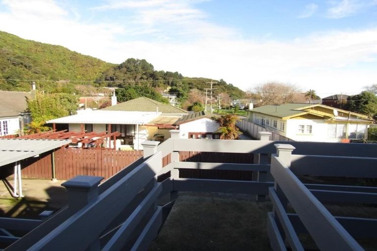 Photo of property in 6/154 Whites Line East, Waiwhetu, Lower Hutt, 5010