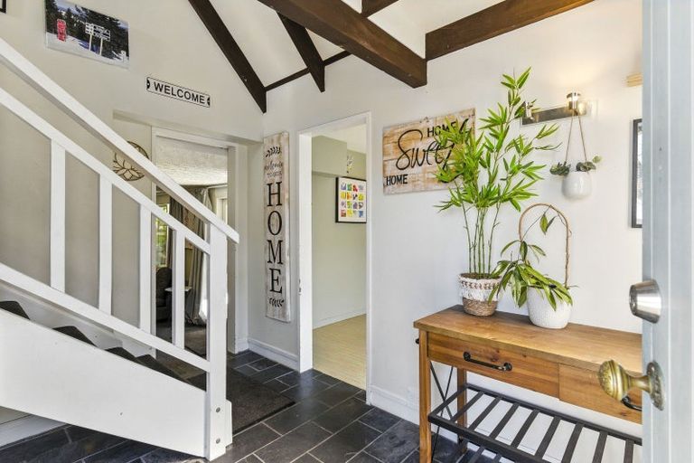 Photo of property in 13 Walton Road, Paraparaumu Beach, Paraparaumu, 5032