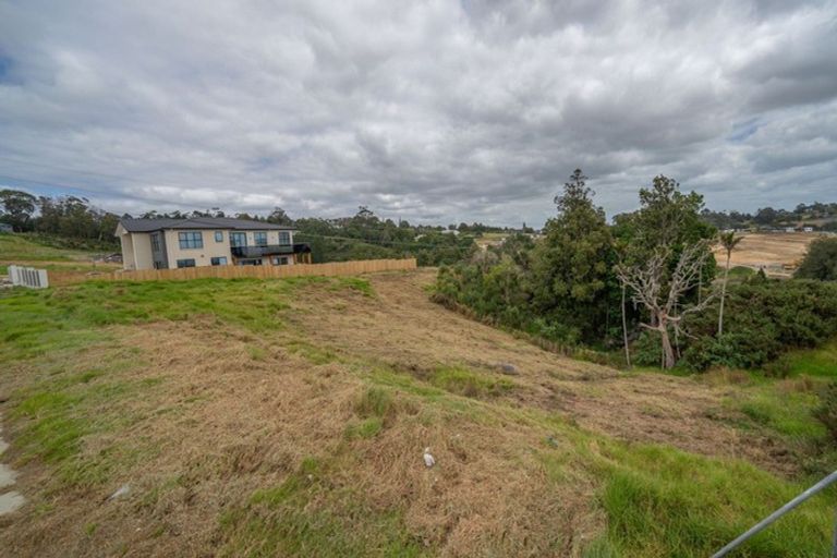 Photo of property in 32 Annmarie Avenue, Totara Park, Auckland, 2019