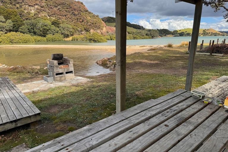 Photo of property in 15 Pataua Street, Pataua South, Onerahi, 0192