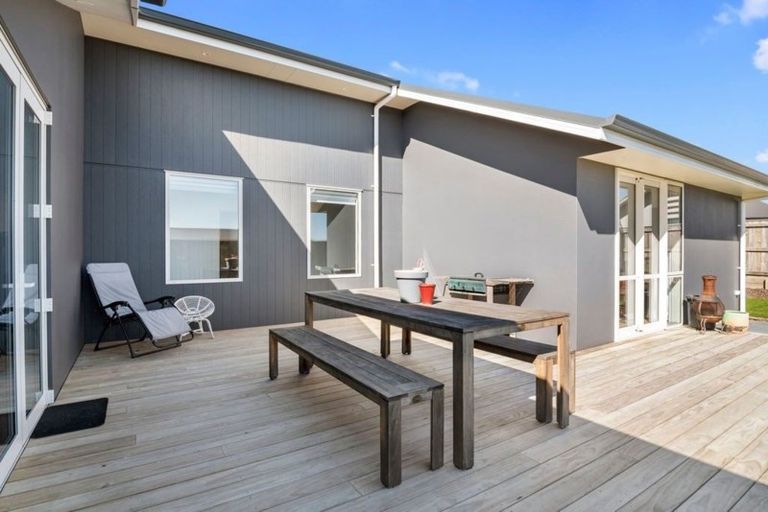 Photo of property in 76 Daelyn Drive, Richmond, 7020