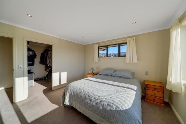 Photo of property in 33 Alice Burn Drive, Luggate, Cromwell, 9383