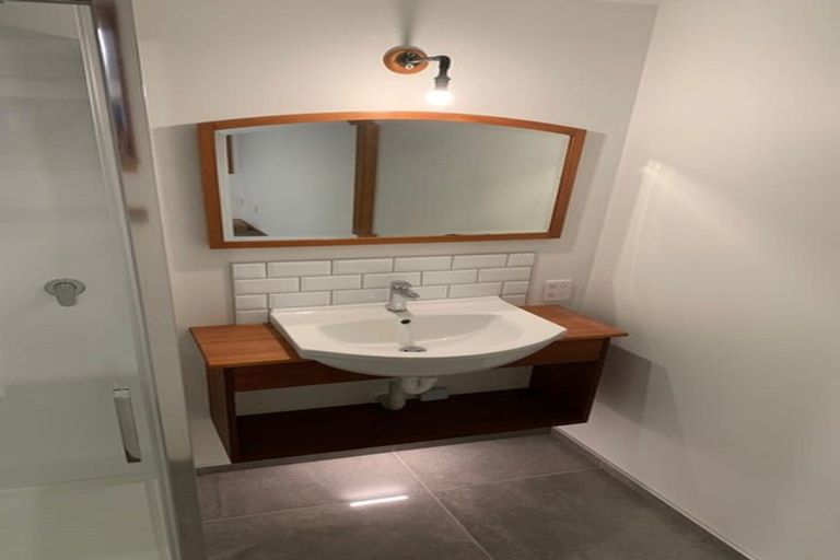 Photo of property in 34 Cannon Hill Crescent, Mount Pleasant, Christchurch, 8081