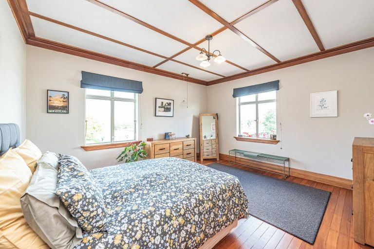 Photo of property in 1 Chester Street, Waverley, 4510