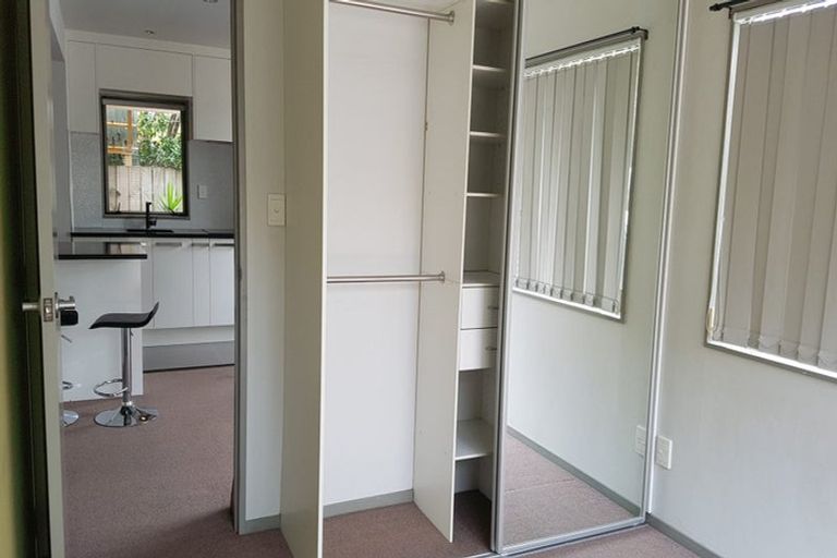 Photo of property in 14 Bruce Road, Glenfield, Auckland, 0629