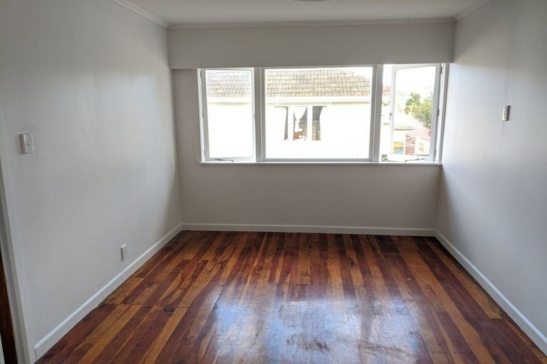 Photo of property in 8 Brains Road, Kelston, Auckland, 0602