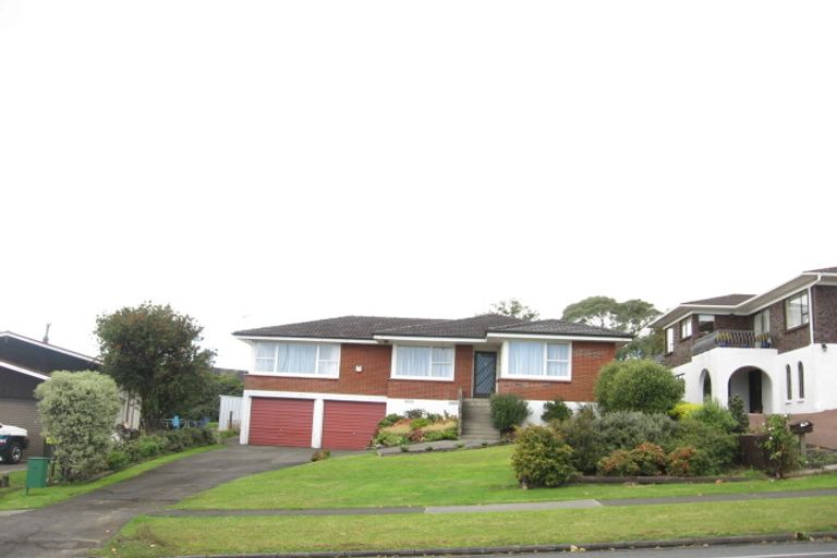 Photo of property in 74 Gossamer Drive, Pakuranga Heights, Auckland, 2010