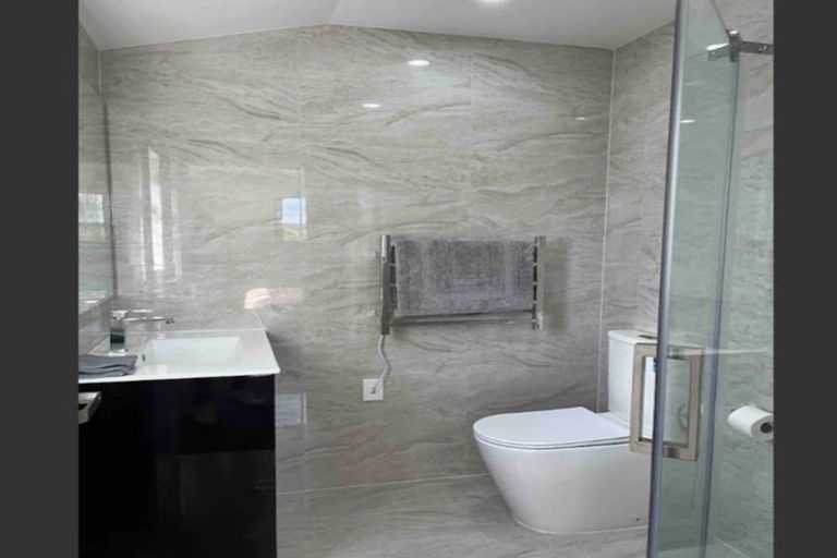 Photo of property in 166b Rathgar Road, Henderson, Auckland, 0610