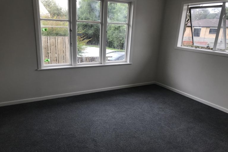 Photo of property in 4 Olive Crescent, Papatoetoe, Auckland, 2025