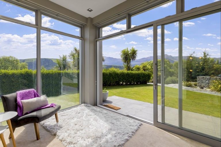 Photo of property in 37 Arrowtown-lake Hayes Road, Lake Hayes, Queenstown, 9371