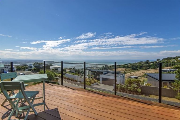 Photo of property in 3 The Terrace, Mount Pleasant, Christchurch, 8081