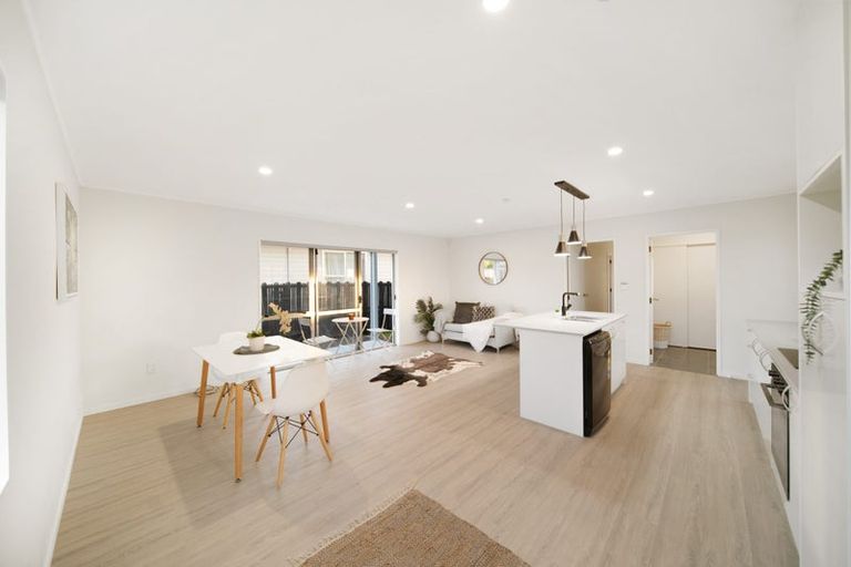 Photo of property in 38a Heathdale Crescent, Papakura, 2110