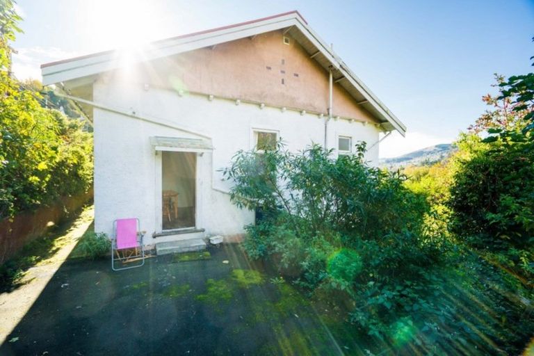 Photo of property in 40 Warrender Street, North Dunedin, Dunedin, 9016