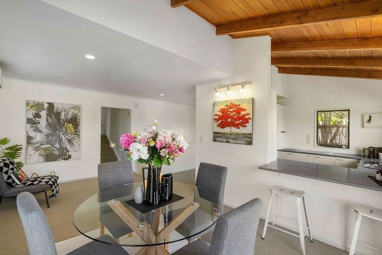 Photo of property in 1/55 James Evans Drive, Northcote, Auckland, 0627