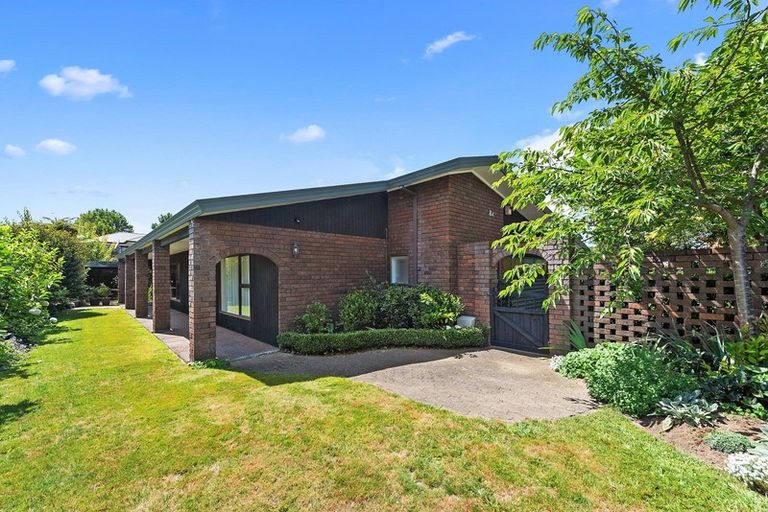 Photo of property in 8a Tamihana Avenue, Fairfield, Hamilton, 3214