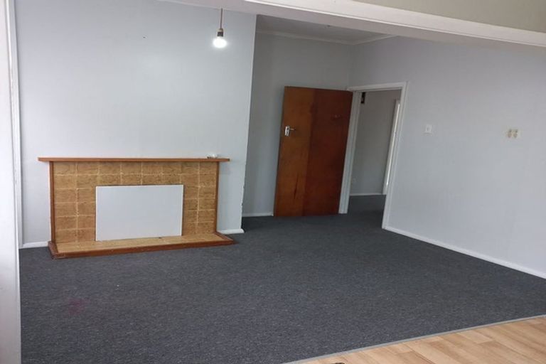 Photo of property in 62 Randwick Crescent, Moera, Lower Hutt, 5010