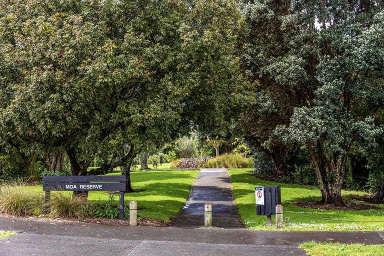 Photo of property in 71 Moa Road, Point Chevalier, Auckland, 1022