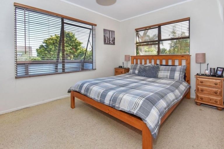 Photo of property in 21 Taihiki Road, Clarks Beach, 2122