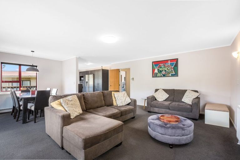 Photo of property in 7 Lowry Crescent, Stokes Valley, Lower Hutt, 5019