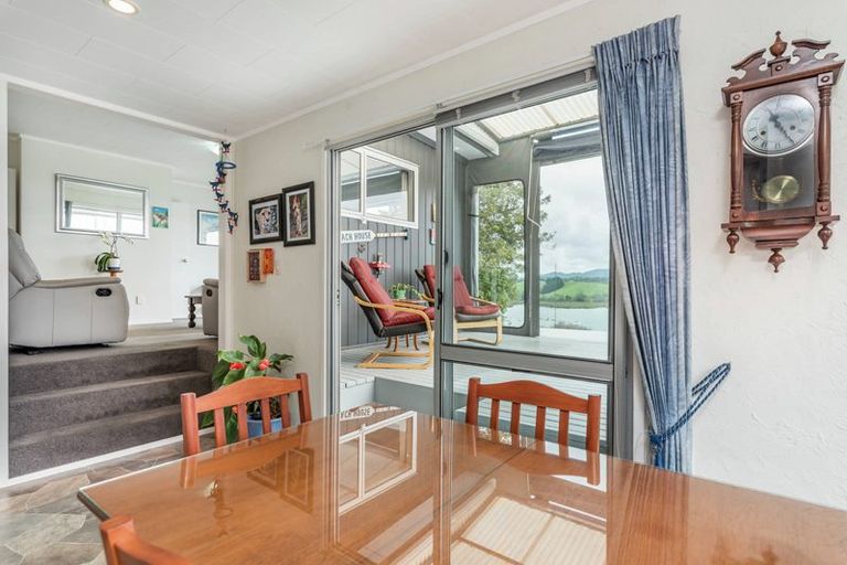 Photo of property in 3 Kanuka Road, Sandspit, Warkworth, 0982