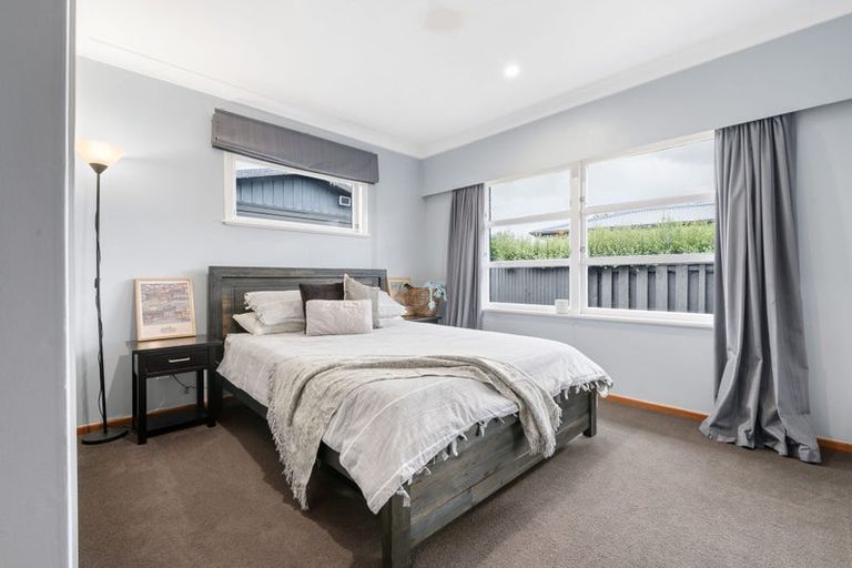 Photo of property in 1 Seifert Street, Forest Lake, Hamilton, 3200