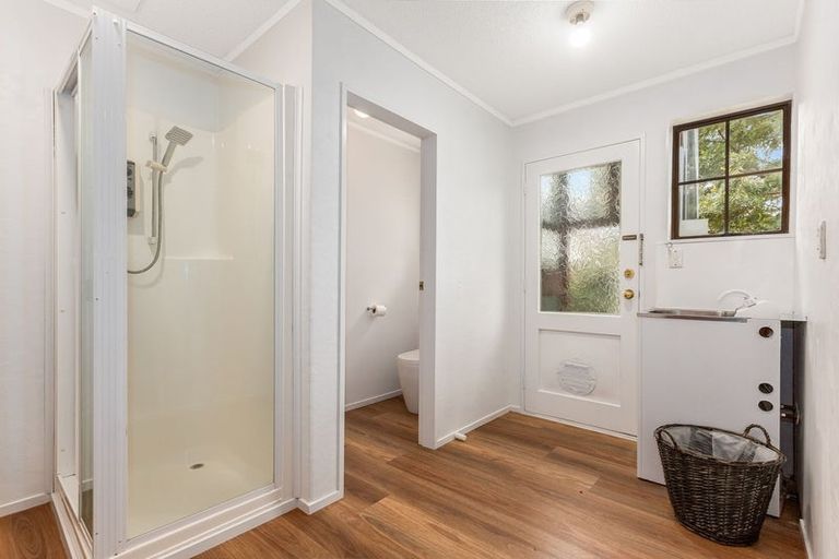 Photo of property in 2 James Cook Drive, Whitby, Porirua, 5024