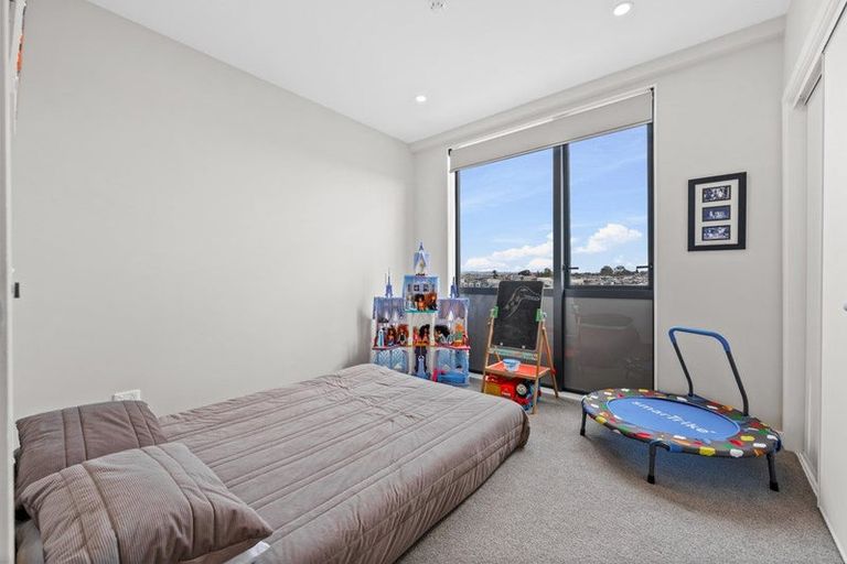 Photo of property in 408/57 Mapou Road, Hobsonville, Auckland, 0616