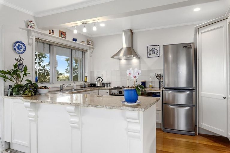 Photo of property in 1971 East Coast Road, Stillwater, Silverdale, 0993