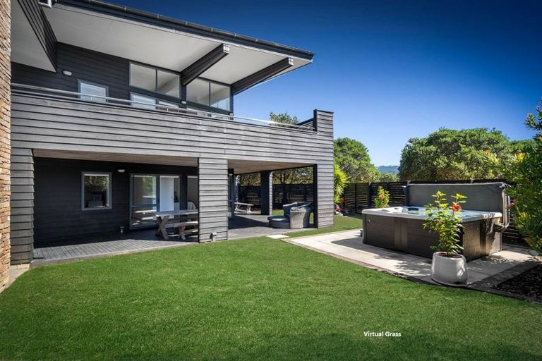 Photo of property in 35 Lagoon Way, Omaha, 0986