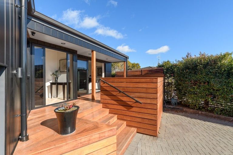 Photo of property in 5 Acklam Avenue, Otumoetai, Tauranga, 3110