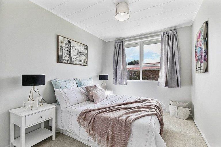 Photo of property in 27 Woburn Street, Mangere East, Auckland, 2024