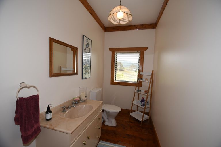 Photo of property in 64 Dennis Road, Kaipara Flats, Warkworth, 0981