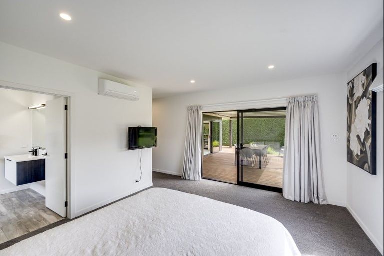 Photo of property in 16 Napier Street, Jervoistown, Napier, 4112