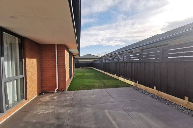 Photo of property in 13 Thomas Ellis Lane, Halswell, Christchurch, 8025