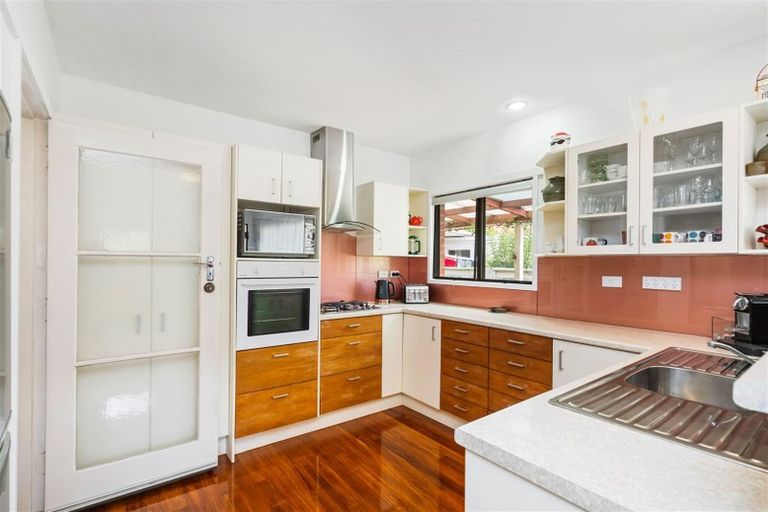 Photo of property in 16 Lovatt Crescent, Kensington, Whangarei, 0112