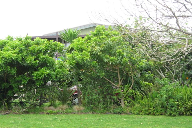 Photo of property in 82 The Circle, Manly, Whangaparaoa, 0930