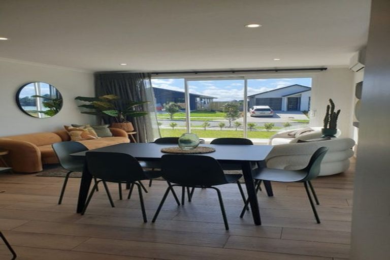 Photo of property in 8 Orawahi Road, Glenbrook, Waiuku, 2681