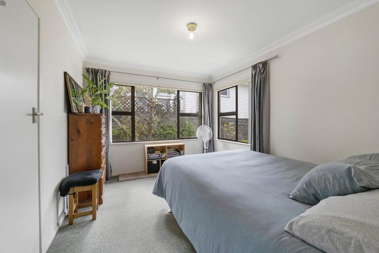 Photo of property in 126 Brooklands Road, Brooklands, New Plymouth, 4310