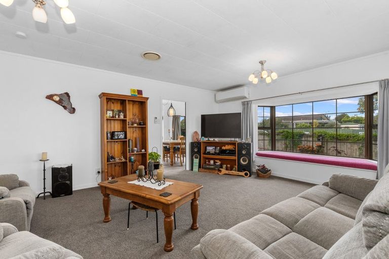 Photo of property in 35 Old Onerahi Road, Onerahi, Whangarei, 0110