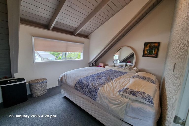 Photo of property in 1/13 Valhalla Drive, Beach Haven, Auckland, 0626