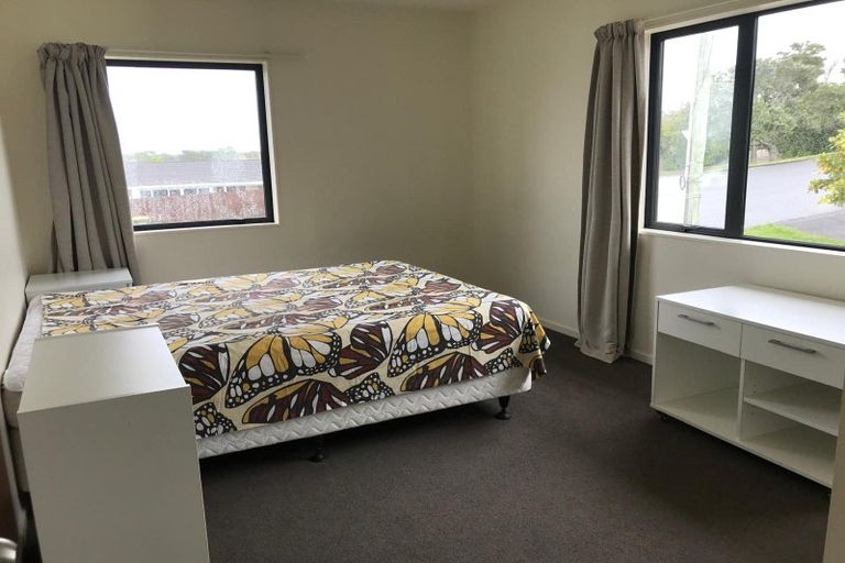 Photo of property in 177 Titirangi Road, New Lynn, Auckland, 0600