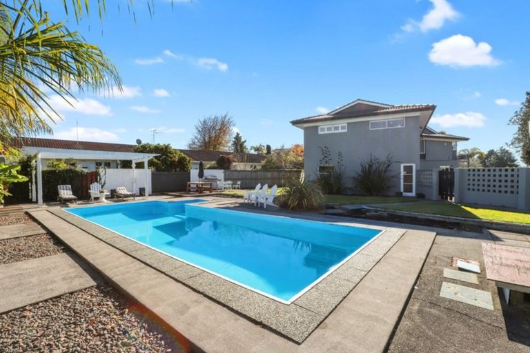 Photo of property in 35 Marnane Terrace, St Andrews, Hamilton, 3200