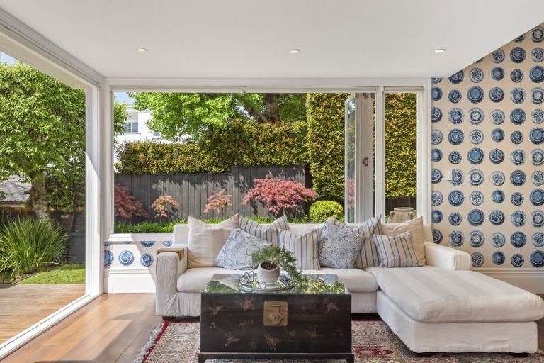 Photo of property in 73 St Marys Road, Saint Marys Bay, Auckland, 1011