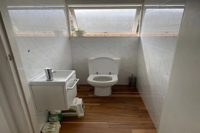 Photo of property in 14 Ashbury Avenue, Silverdale, Hamilton, 3216