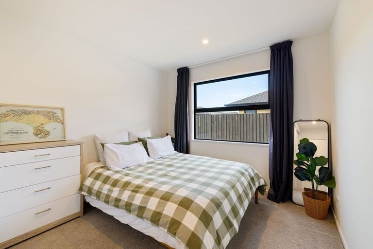 Photo of property in 32 Mckerrow Street, Marshland, Christchurch, 8083