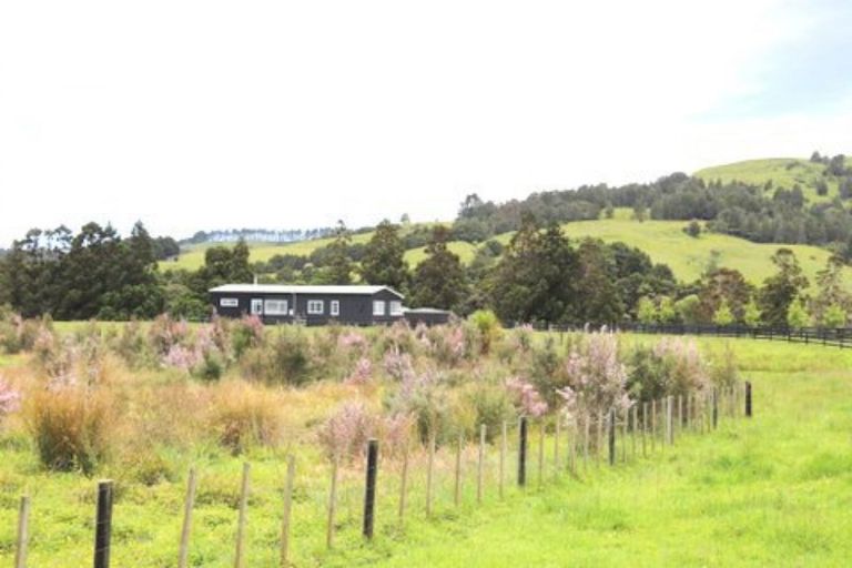 Photo of property in 1281 Whangaripo Valley Road, Whangaripo, Wellsford, 0972