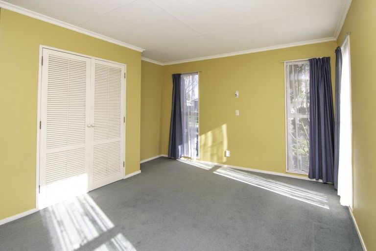 Photo of property in 24 Stillwater Place, Westbrook, Palmerston North, 4412
