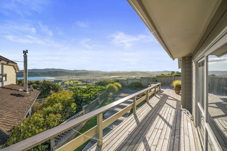 Photo of property in 82 Beacon Hill Road, Strathmore Park, Wellington, 6022