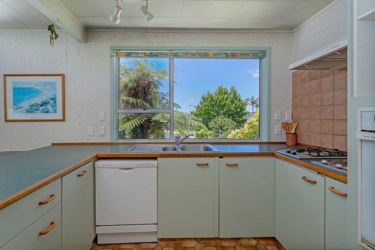 Photo of property in 11 Parkland Place, Whitianga, 3510